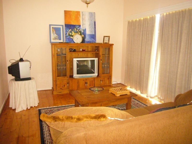 231 The Esplanade, Indented Head VIC 3223