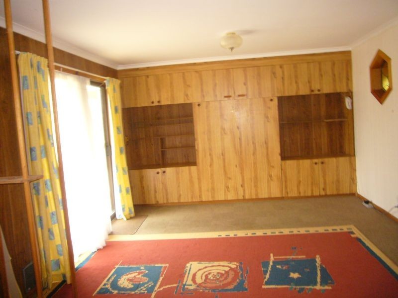 Indented Head VIC 3223