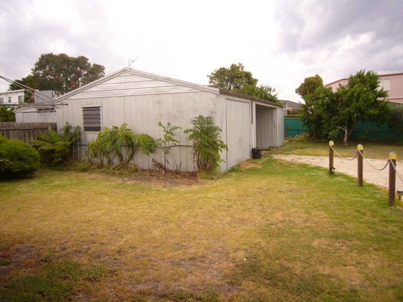 Indented Head VIC 3223