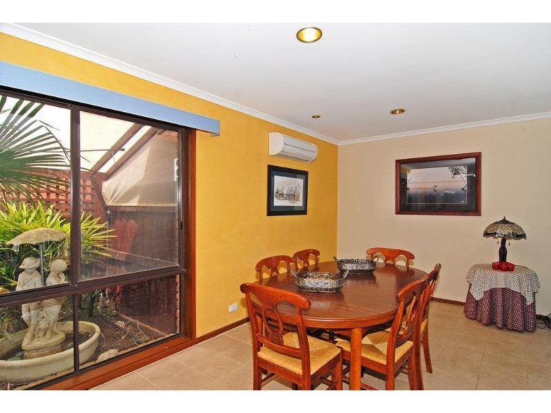 35 Thomson Boulevard, St Leonards VIC 3223