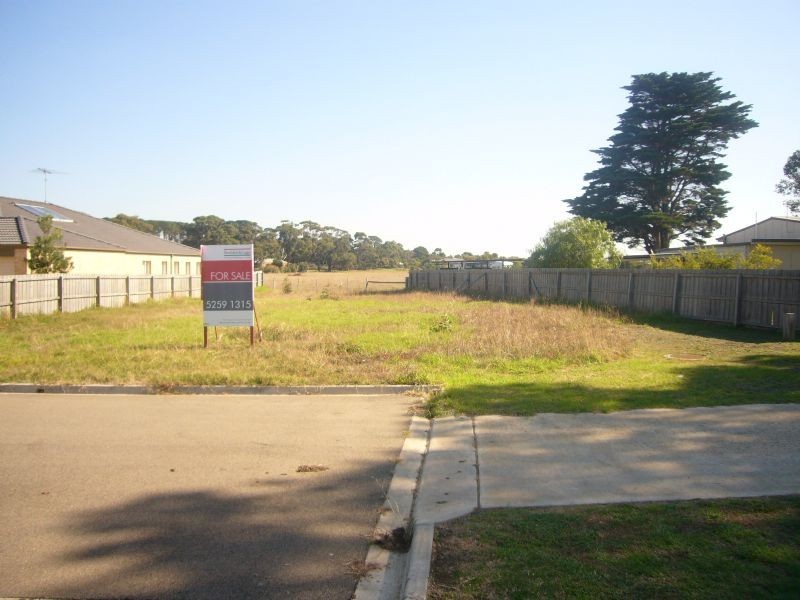 9 Yacht Court, Indented Head VIC 3223