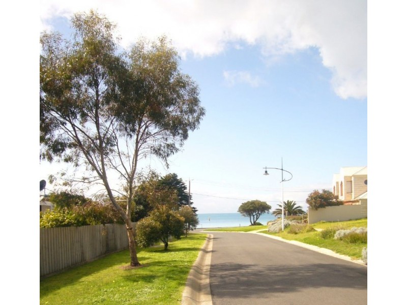 31 Walpole Avenue, Indented Head VIC 3223