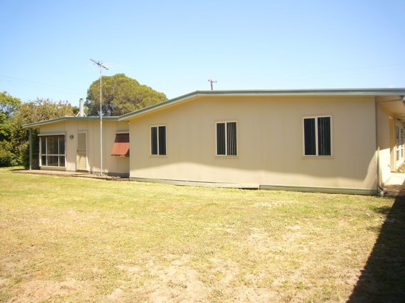 44 Beach Road, St Leonards VIC 3223