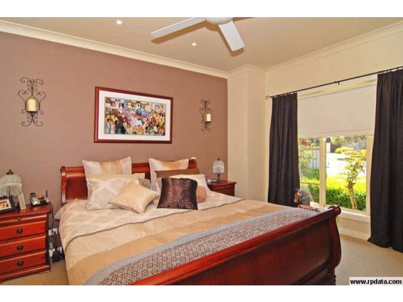 1 Phillip Court, St Leonards VIC 3223