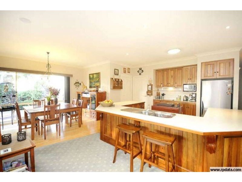 1 Phillip Court, St Leonards VIC 3223