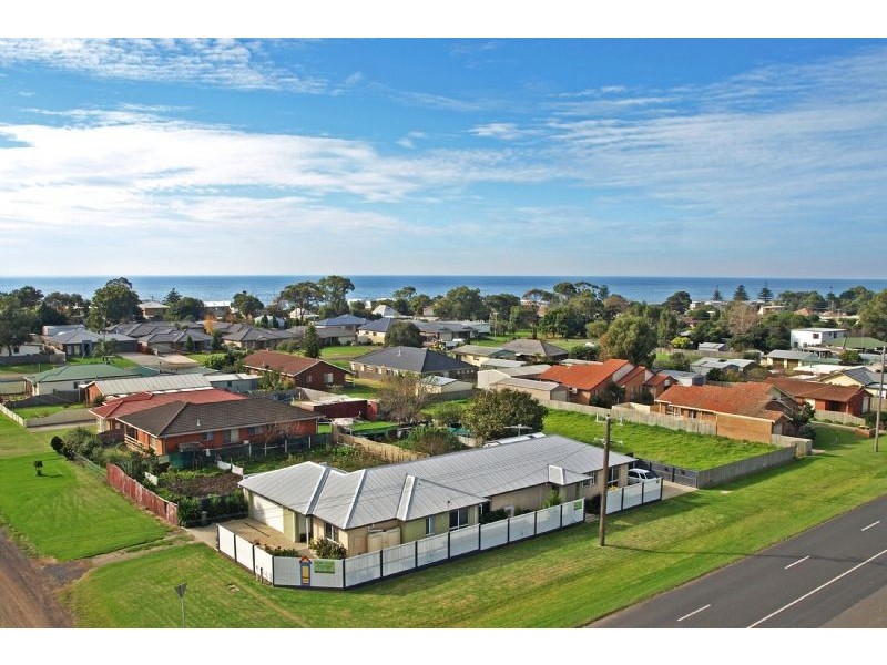 31 Fairfax St (Cnr.Newcombe), Portarlington VIC 3223