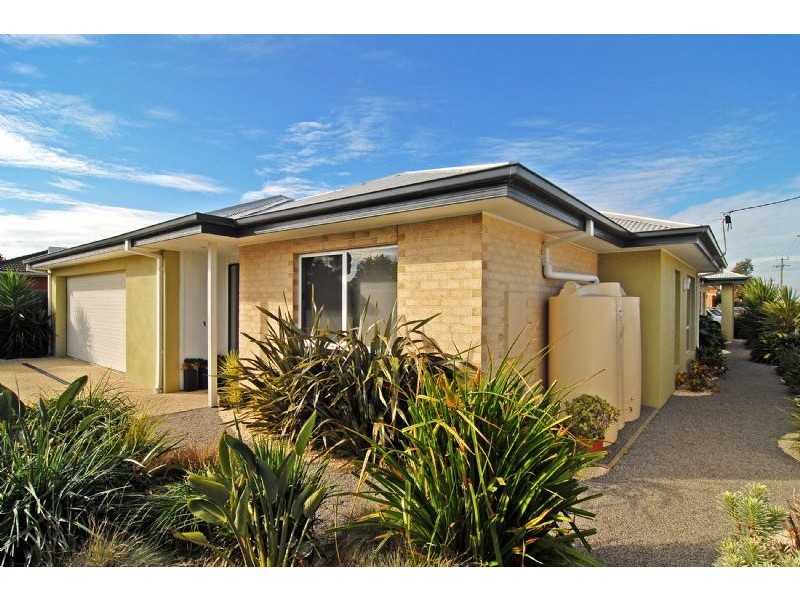 31 Fairfax St (Cnr.Newcombe), Portarlington VIC 3223