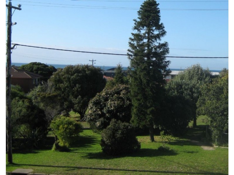 16 Sylvester Ave, St Leonards VIC 3223