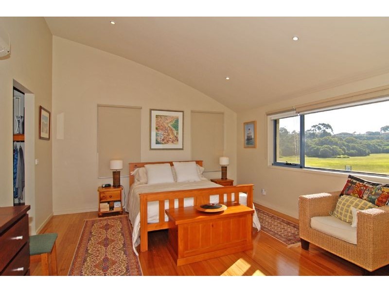 1/22 Bell Parade, St Leonards VIC 3223
