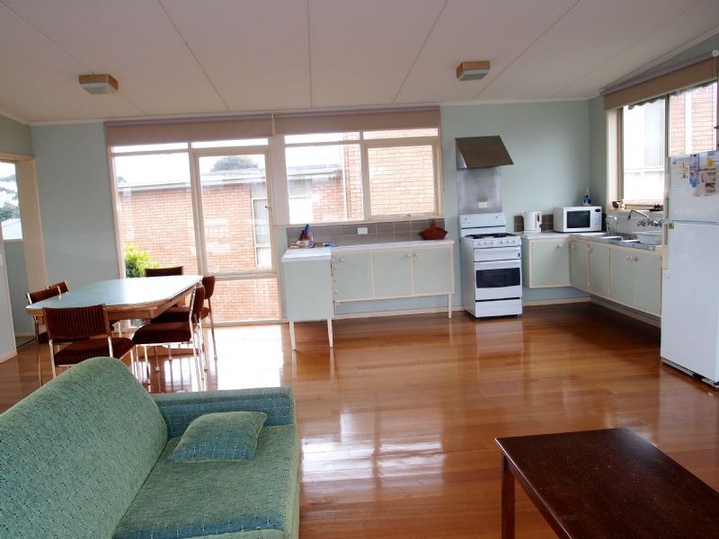 39 Harvey Road, St Leonards VIC 3223