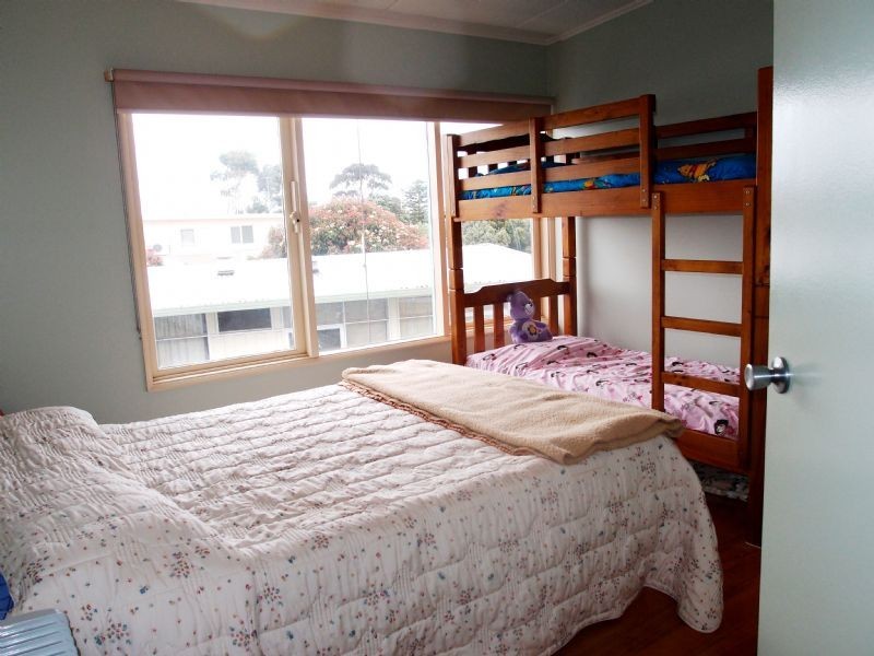 39 Harvey Road, St Leonards VIC 3223