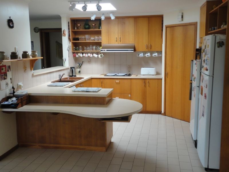 5 Coatsworth Avenue, St Leonards VIC 3223