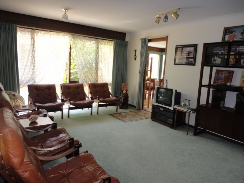 5 Coatsworth Avenue, St Leonards VIC 3223