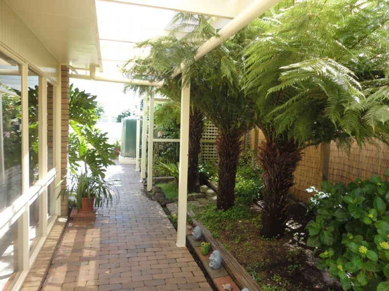 5 Coatsworth Avenue, St Leonards VIC 3223