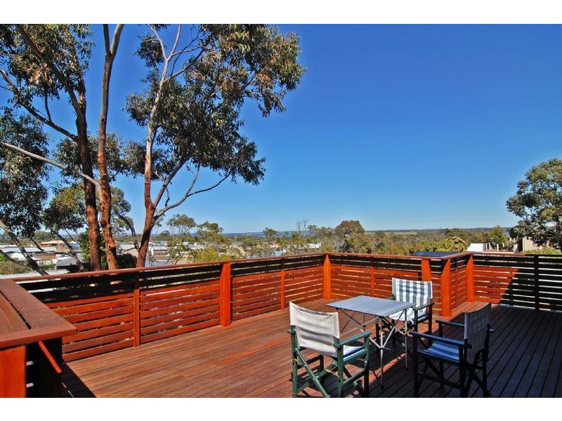 15 Wattlehill Grove, St Leonards VIC 3223