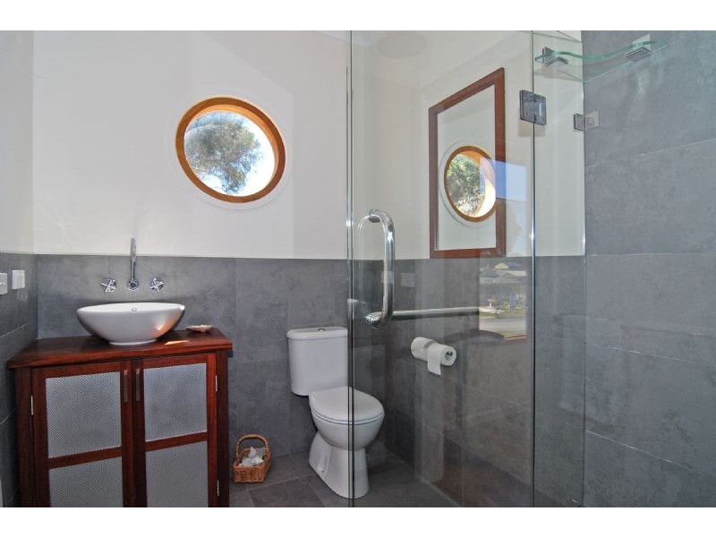 15 Wattlehill Grove, St Leonards VIC 3223
