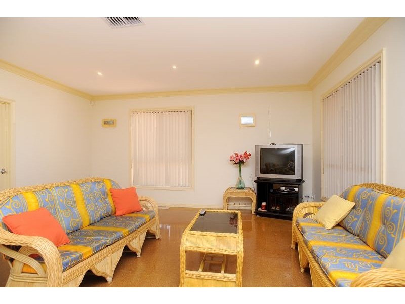 34 Whiting Avenue, Indented Head VIC 3223