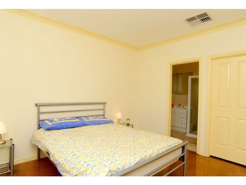 34 Whiting Avenue, Indented Head VIC 3223