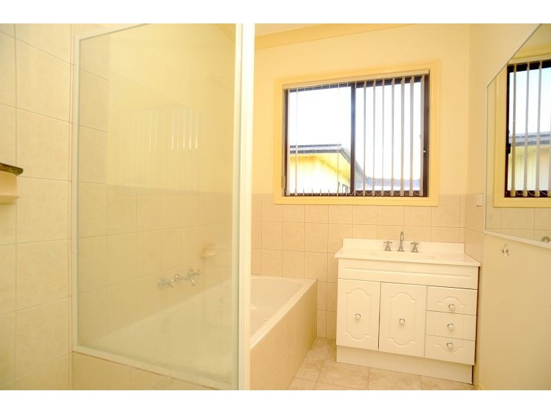 34 Whiting Avenue, Indented Head VIC 3223
