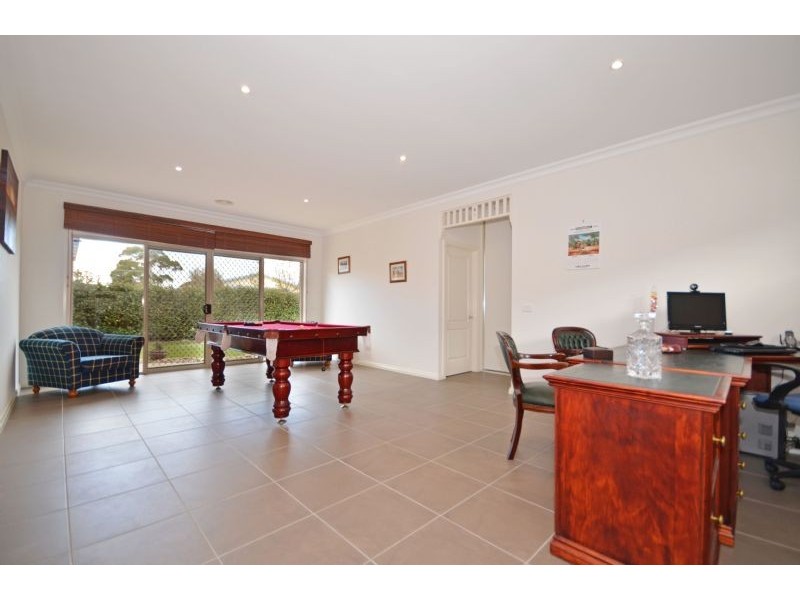 9 Seafarer Court, Indented Head VIC 3223