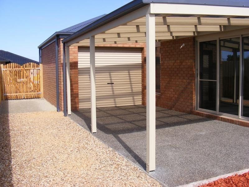 10 Waters Way, St Leonards VIC 3223