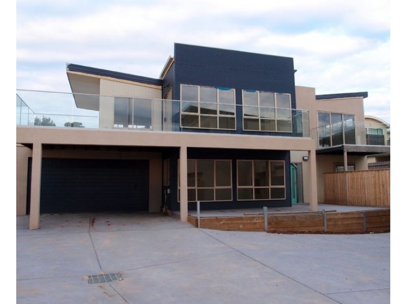 2/25 Lincoln Drive, Portarlington VIC 3223