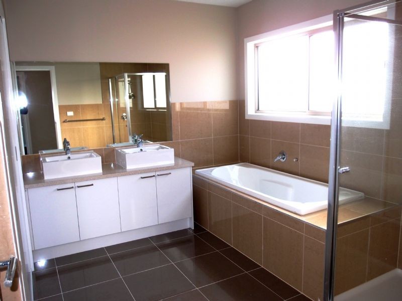 2/25 Lincoln Drive, Portarlington VIC 3223