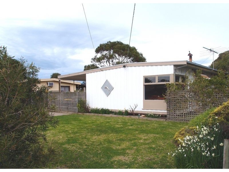 6 Whiting Avenue, Indented Head VIC 3223