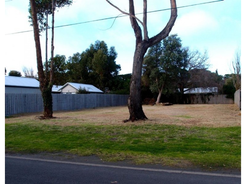 10 Roddick Grove, Queenscliff VIC 3225