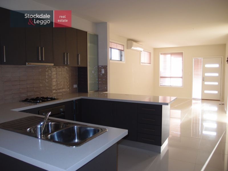 1/31 Bayside Avenue, St Leonards VIC 3223