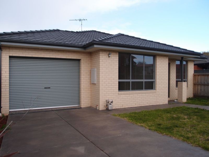 1/31 Bayside Avenue, St Leonards VIC 3223
