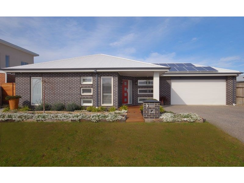 3 Gibson Grove, St Leonards VIC 3223