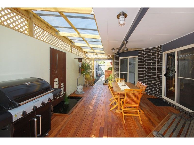 3 Gibson Grove, St Leonards VIC 3223