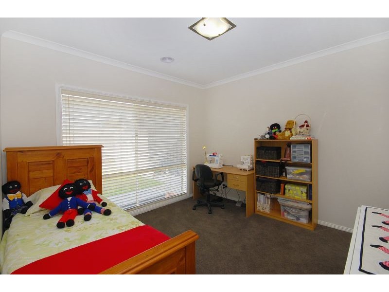 3 Gibson Grove, St Leonards VIC 3223