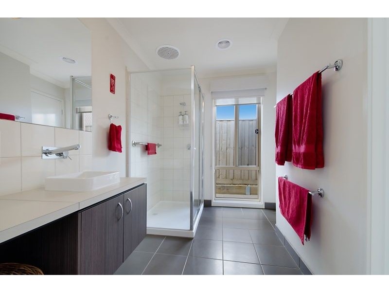 35 San Fernando Ave, Portarlington VIC 3223