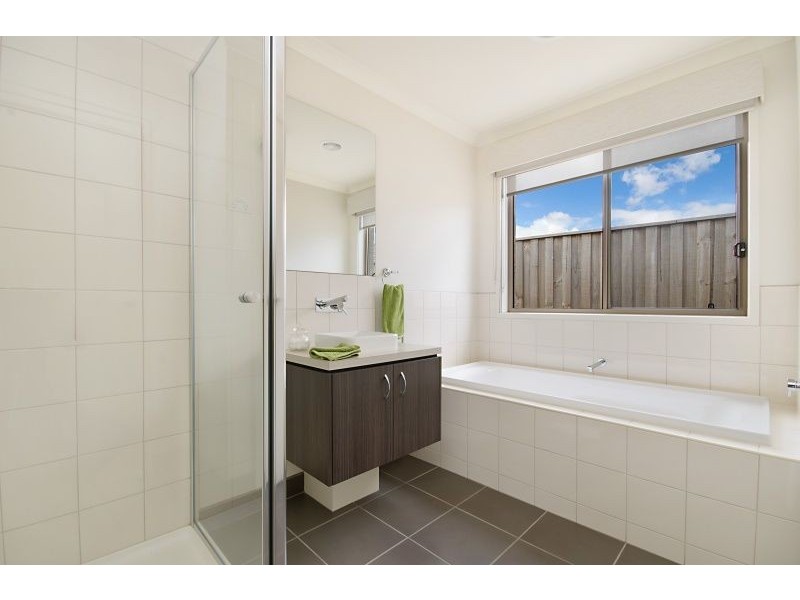 35 San Fernando Ave, Portarlington VIC 3223