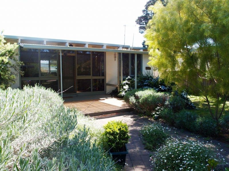 2 Buckley Court, Indented Head VIC 3223