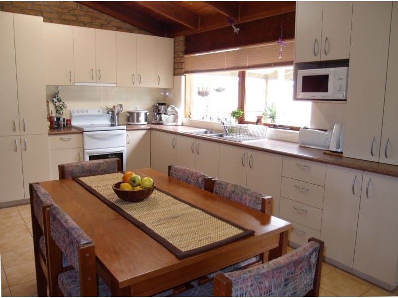 60 Moreland Road, St Leonards VIC 3223