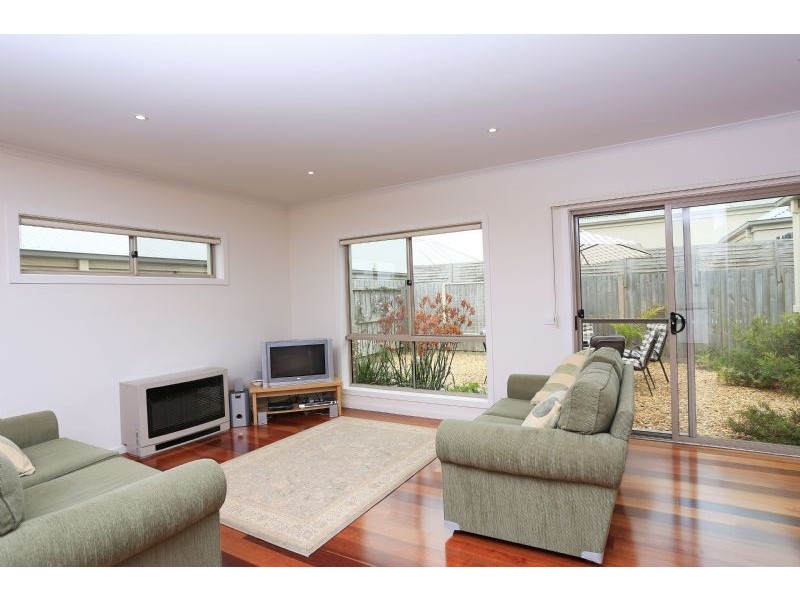 2/8 Hereford Street, Portarlington VIC 3223