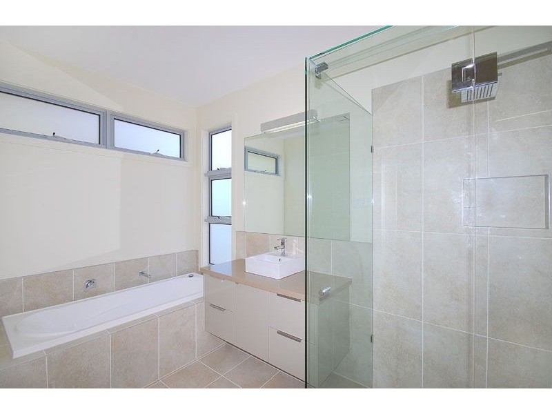 2/95 Smythe Street, Portarlington VIC 3223