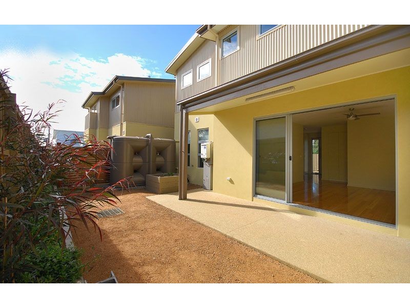 2/95 Smythe Street, Portarlington VIC 3223