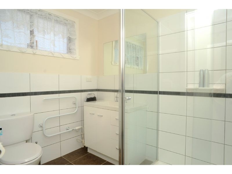 2/59 Leviens Road, St Leonards VIC 3223