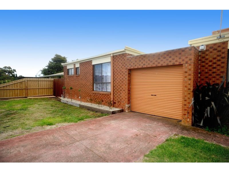 2/59 Leviens Road, St Leonards VIC 3223