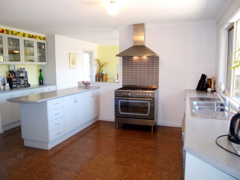 98 Willis Street, Portarlington VIC 3223