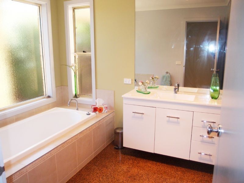 98 Willis Street, Portarlington VIC 3223