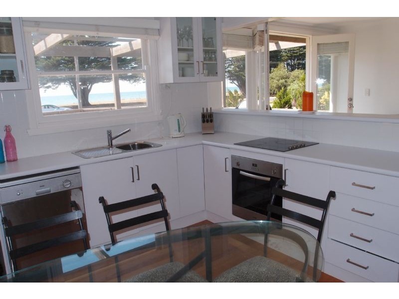 58 Bluff Road, St Leonards VIC 3223