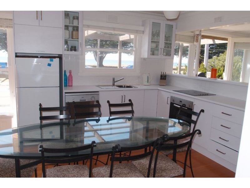 58 Bluff Road, St Leonards VIC 3223