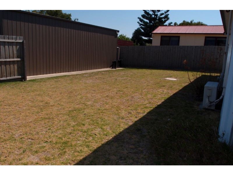 58 Bluff Road, St Leonards VIC 3223