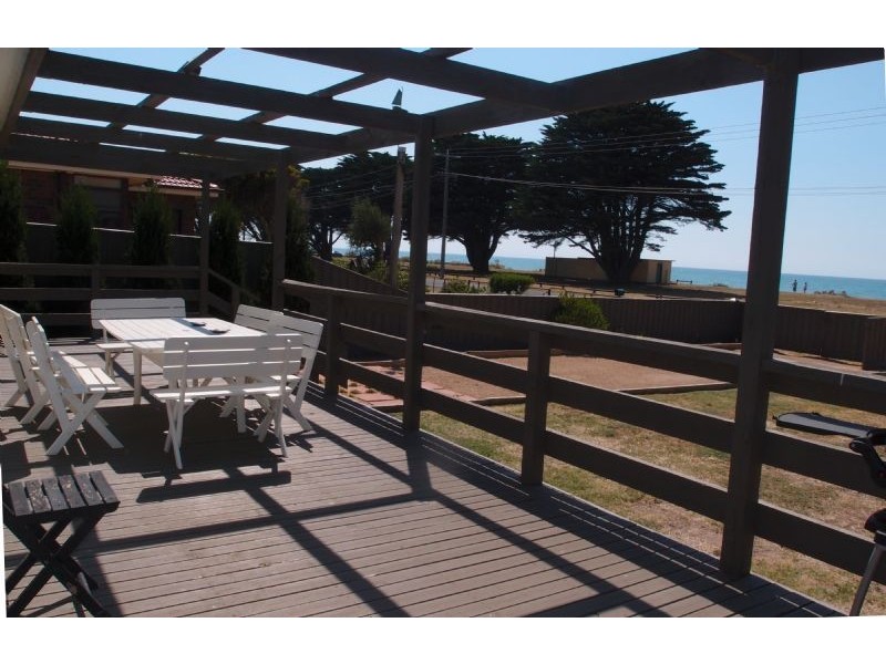 58 Bluff Road, St Leonards VIC 3223