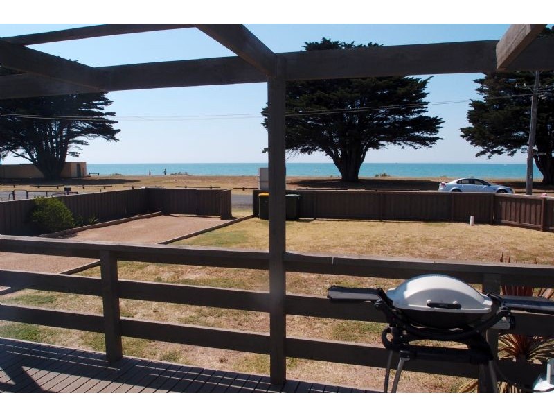 58 Bluff Road, St Leonards VIC 3223